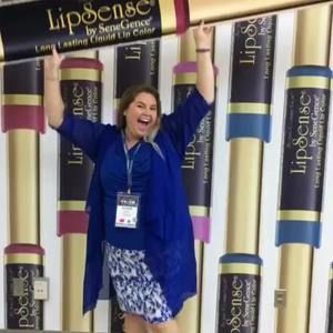 Meet your Posher, Alison